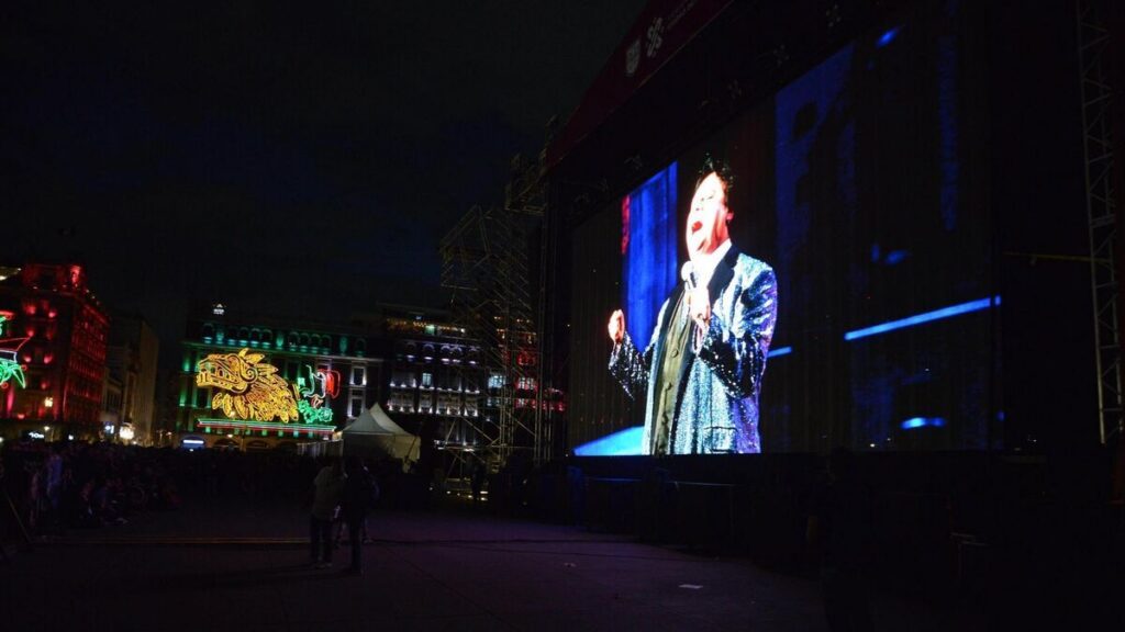 ¿Cuándo ver la proyección de Juan Gabriel en el Zócalo?