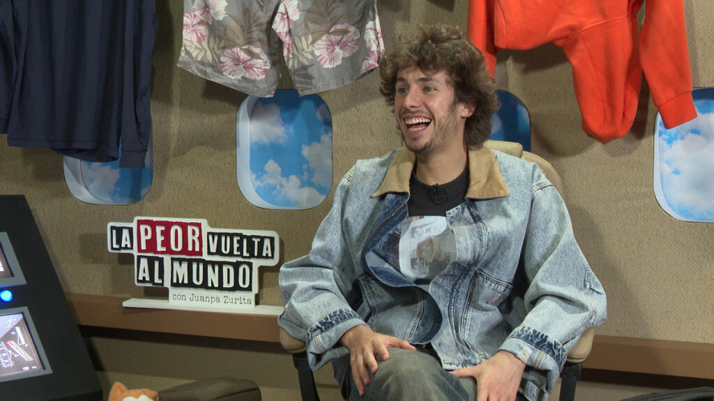 "La peor vuelta al mundo" de Juanpa Zurita se estrena este viernes