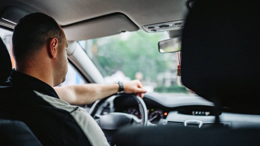 Los viajes de taxistas en Nayarit no deberán costa más de 100 pesos.