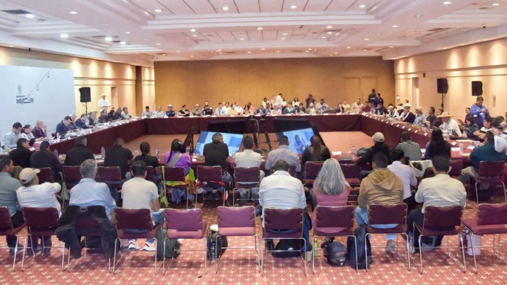 Segob y Gobierno de Michoacán se reúnen con comunidades indígenas por el Plan de Paz
