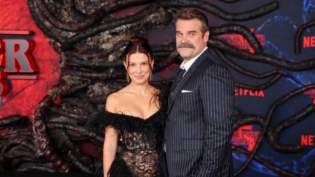 Millie Bobby Brown David Harbour