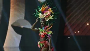 Miss Jamaica sufre brutal caída del escenario en la preliminar de Miss Universo 2025: video