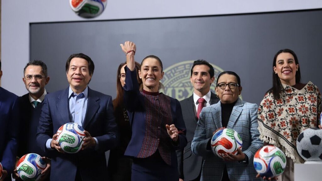 Recuperarán canchas de futbol por el "Mundial Social"