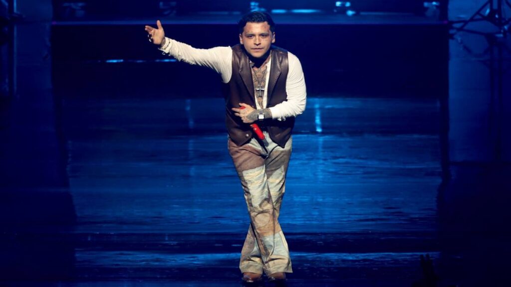 “Bien mexicanota”: Nodal habla sobre su boda religiosa con Ángela Aguilar