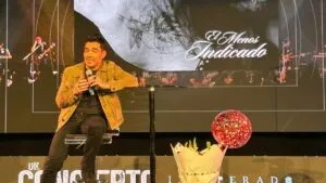 Omar Chaparro encuentra su voz en su nuevo disco “Inesperado”