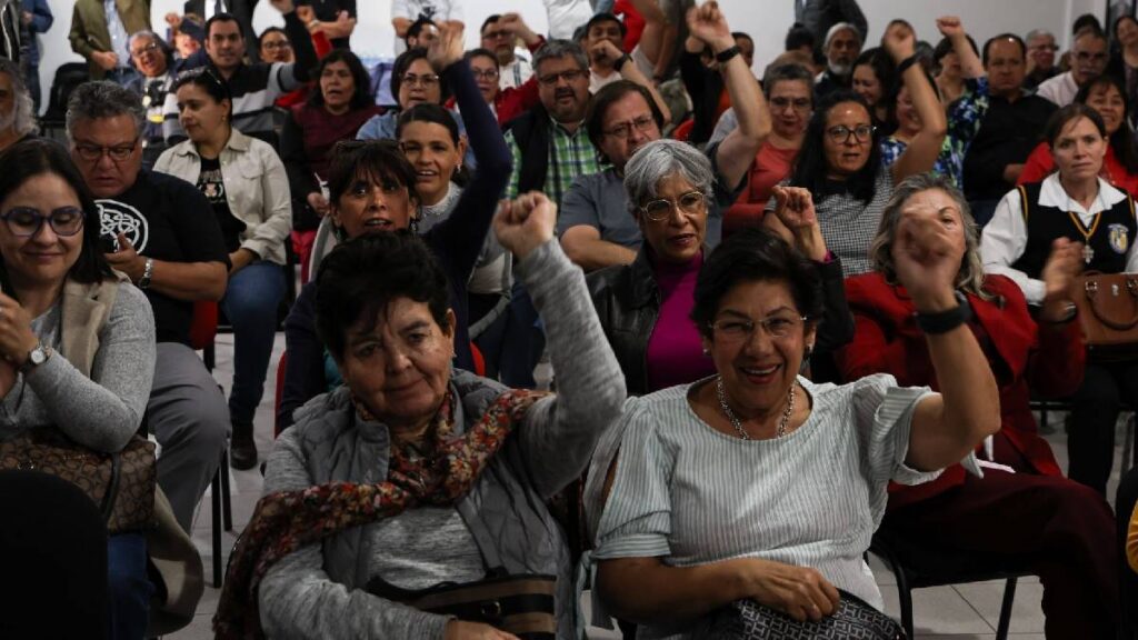 SCJN confirma que el IMSS no puede otorgar doble pensión: jubilación y cesantía son incompatibles.