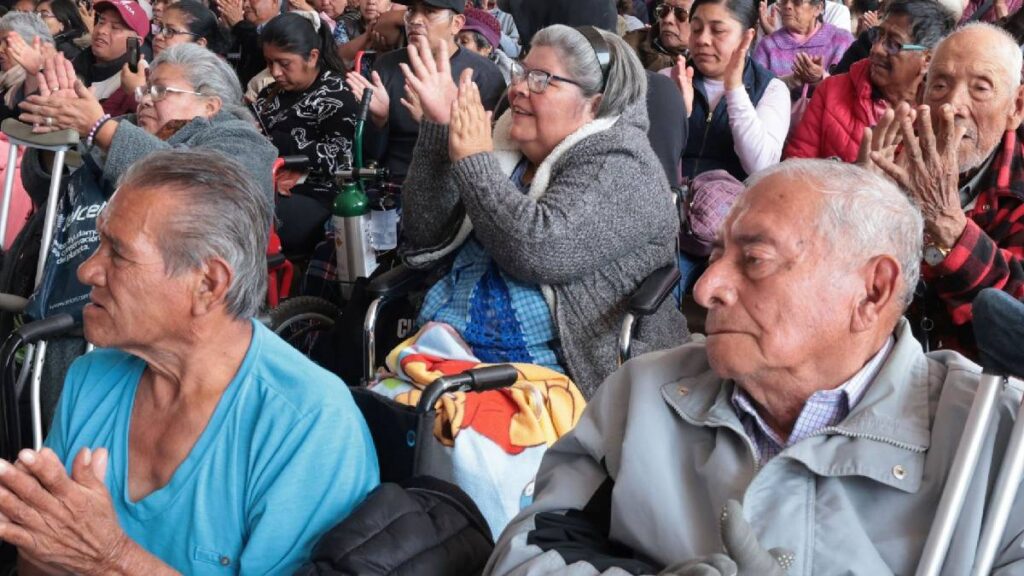 SCJN fija jurisprudencia: trabajadores del IMSS con jubilación no pueden recibir otra pensión por cesantía en edad avanzada.