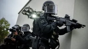 Desmantelan oficina del CJNG en España; decomisan toneladas de droga y detienen a 20