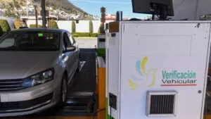 Costo de verificación vehicular podría disminuir hasta 73% para 2026 en Edomex