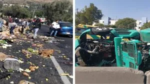 Vuelca camión con frutas y verduras en Tlalnepantla; hay rapiña y caos vial