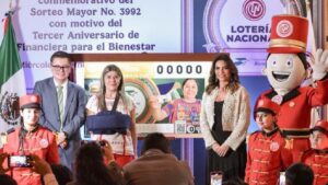 Lotería Nacional y FINABIEN celebran la inclusión financiera con billete conmemorativo