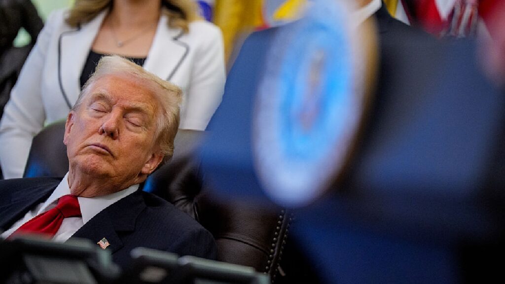 Trump dormilon. Foto: Gettyimages