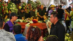 Corrido en honor a Carlos Manzo se vuelve viral tras su asesinato en Uruapan