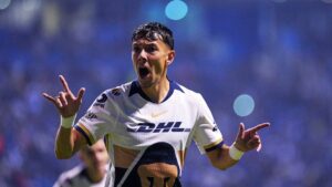 Pumas remonta y se impone a Cruz Azul para asegurar su lugar en el Play In