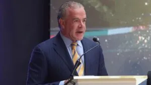 Raúl Rocha enfrenta demandas por pagos pendientes de extrabajadores de Miss Universo