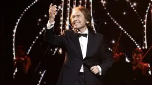 Raphael, reconocido como “Persona del Año” en los Latin Grammy 2025