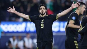 Golazo de Raúl Jiménez es reconocido como el mejor de Concacaf en 2025