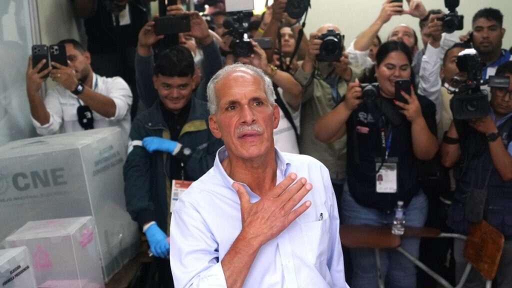 Primeros resultados darían al derechista Nasry Asfura la victoria por la Presidencia de Honduras