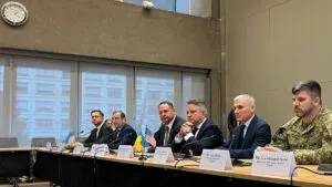 EE. UU. y Ucrania afinan un nuevo marco de paz tras críticas a plan inicial de Washington