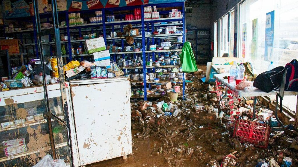 Aseguradoras pagan 8 mil mdp por daños hidrometeorológicos en 2025; AMIS urge fortalecer la prevención y la resiliencia ante riesgos.