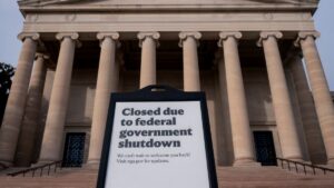 Senado aprueba acuerdo provisional para terminar cierre gubernamental