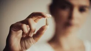 Cofepris alerta por suplementos de "Vida Natural”: "Pueden provocar reacciones adversas"