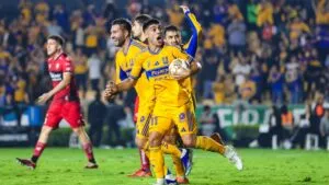 Tigres remota y acaba con los Xolos para avanzar a semifinales
