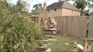Tornado arrasa viviendas en Texas y deja imágenes impactantes