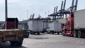 Tras horas de megabloqueo, comienzan a liberar carreteras