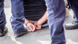 Video del momento en que detienen al acosador de Sheinbaum