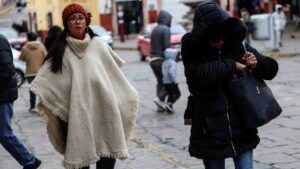 Este miércoles subirán gradualmente las temperaturas, aunque persistirán las lluvias