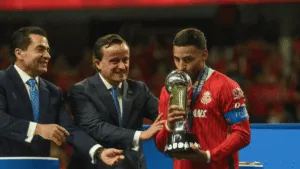 Alexis Vega, lesionado, se convierte en el héroe y le da el bicampeonato al Toluca