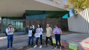 Activistas marchan en Querétaro por justicia para Athos y Tango, tras reducción de sentencia al asesino