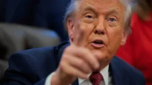 EE. UU. cancela programas de reunificación familiar para 7 países de América Latina