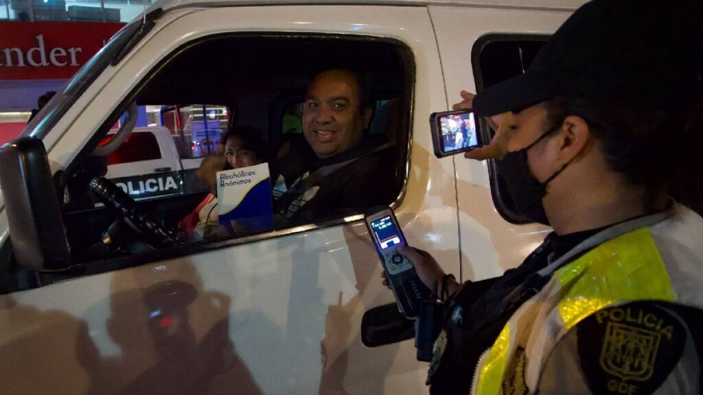 El alcoholímetro decembrino en CDMX dejó mil 125 sancionados y más de mil vehículos enviados al corralón.