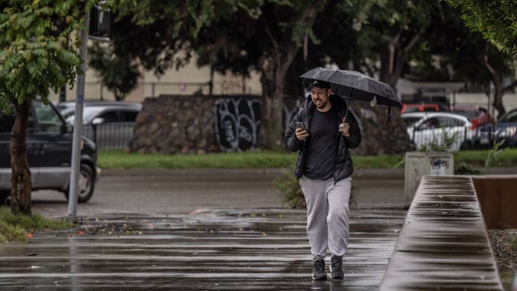 CDMX activa alerta naranja y amarilla por frío; se esperan temperaturas mínimas de hasta 1 grado este jueves.