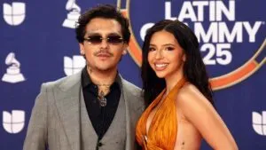 Ángela Aguilar y Christian Nodal regalan juguetes a niños en Zacatecas por Navidad