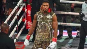 Anthony Joshua es hospitalizado tras accidente de tráfico en Nigeria que dejó dos muertos: fuertes imágenes
