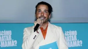 Apio Quijano muestra moretón en el ojo tras polémica por su último podcast; ¿qué le pasó?