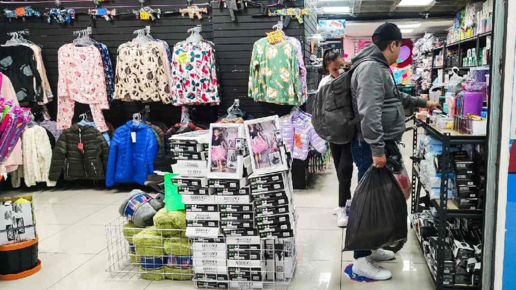 Así se aplicarán los aranceles a ropa, productos de limpieza y de autos asiáticos en 2026