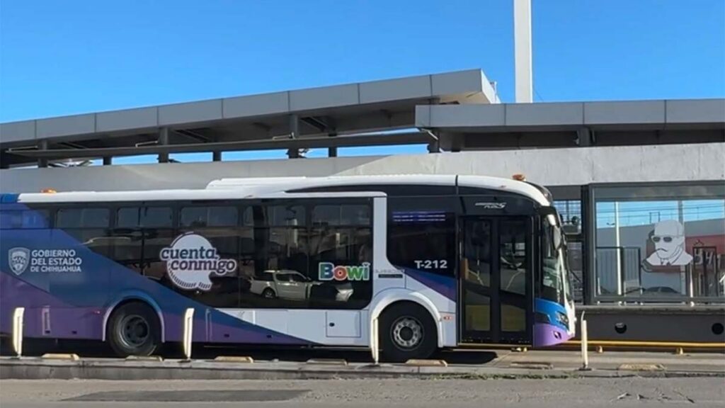Bowí Juárezbus