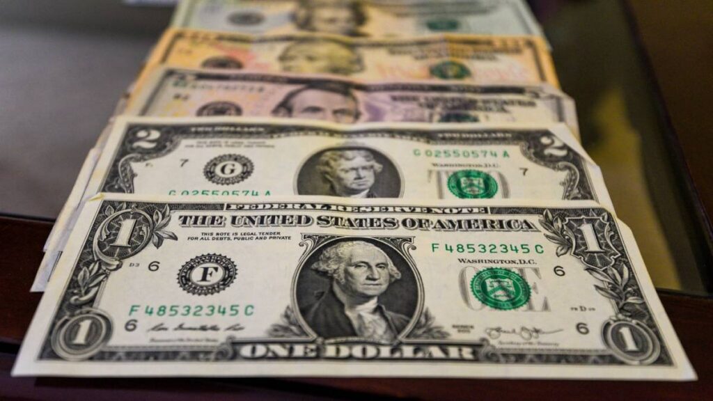 Cae en un 1.7% el envío de remesas para octubre de este 2025.