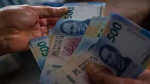 Checa qué trabajadores recibirán su aguinaldo sin descuento de ISR en 2025