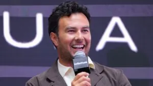 Checo Pérez comparte emotivo mensaje para celebrar la Navidad: “Dios los bendiga siempre”