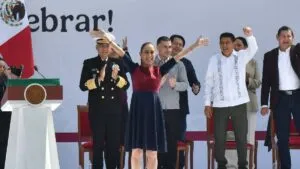 Claudia Sheinbaum celebra 7 años de la 4T: presume logros y desmiente a la oposición