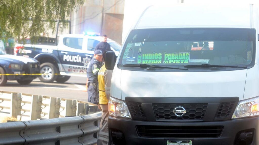 Captan robo de pasaje en una combi, en Zumpango.