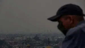 Respirar aire contaminado puede enfermarte: los riesgos a la salud cuando la calidad del aire es mala