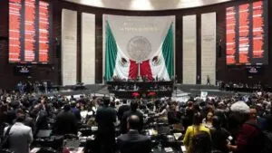 Discutirán diputados aranceles de hasta 50% a productos de más de 10 países