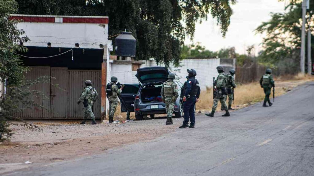 Cinco personas asesinadas dentro de vehículo calcinado en Tepalcingo