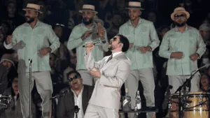 Video: Bad Bunny sorprende en CDMX con Ana de la Reguera y Diego Boneta como invitados en su segundo show